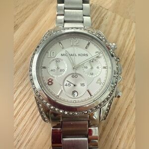 Michael Kors Blair silver tone chronograph watch NEW BATTERY